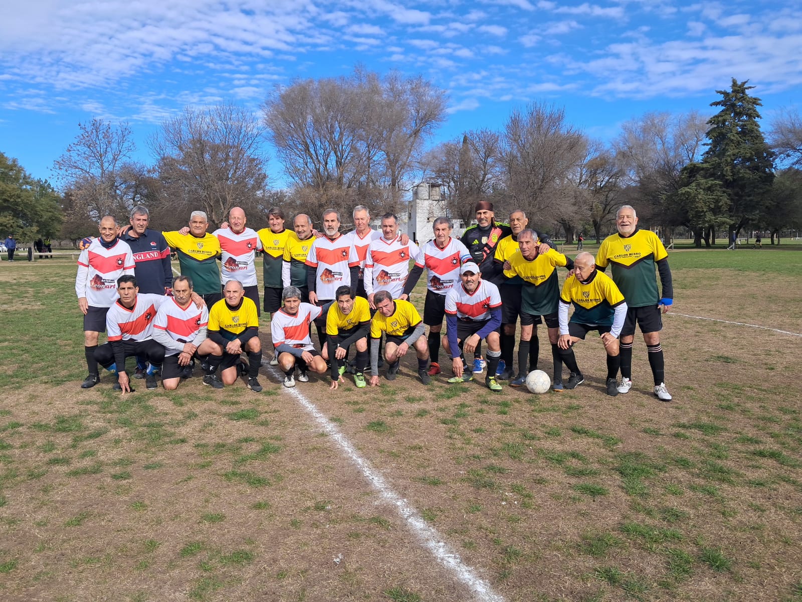 CAMPEONES X 4 - ver video-