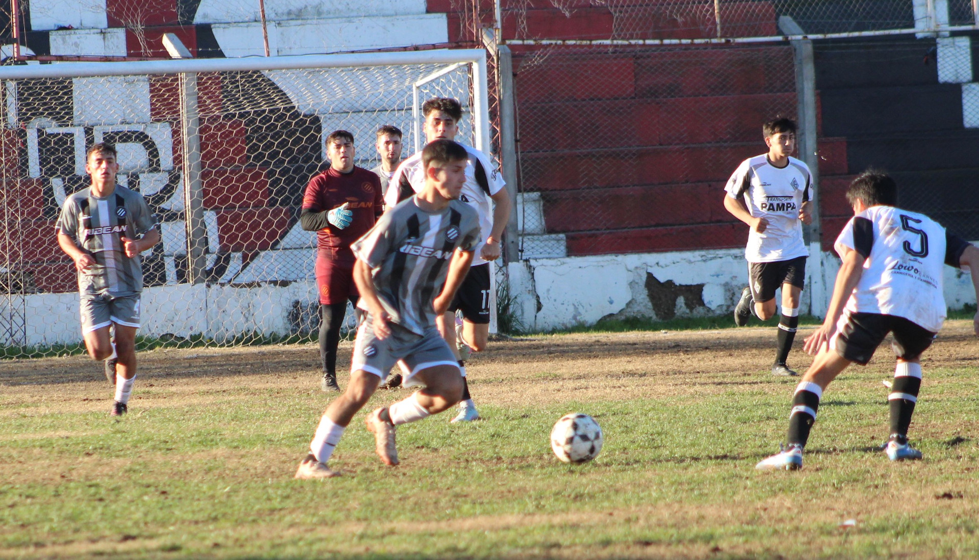 LUNES DE FUTBOL A