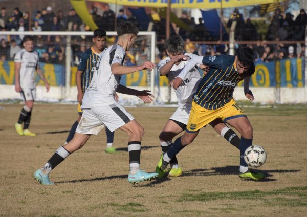 ALL BOYS 47 CAMPEON -video Goles Pampeanos-